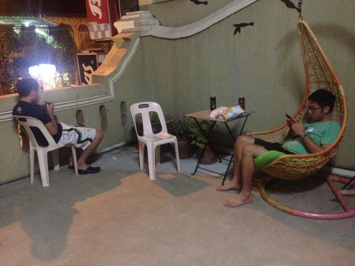 Vloft Backpackers Hostel Ipoh Esterno foto